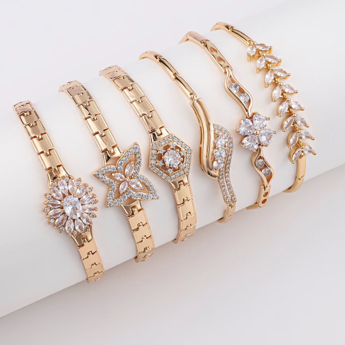 Ha6fc6f6cbc6341caaee5dd37f2f0be3 Trendy 18K Gold Plated Butterfly Clover Copper Bracelet with Zircon Charm - Image 1