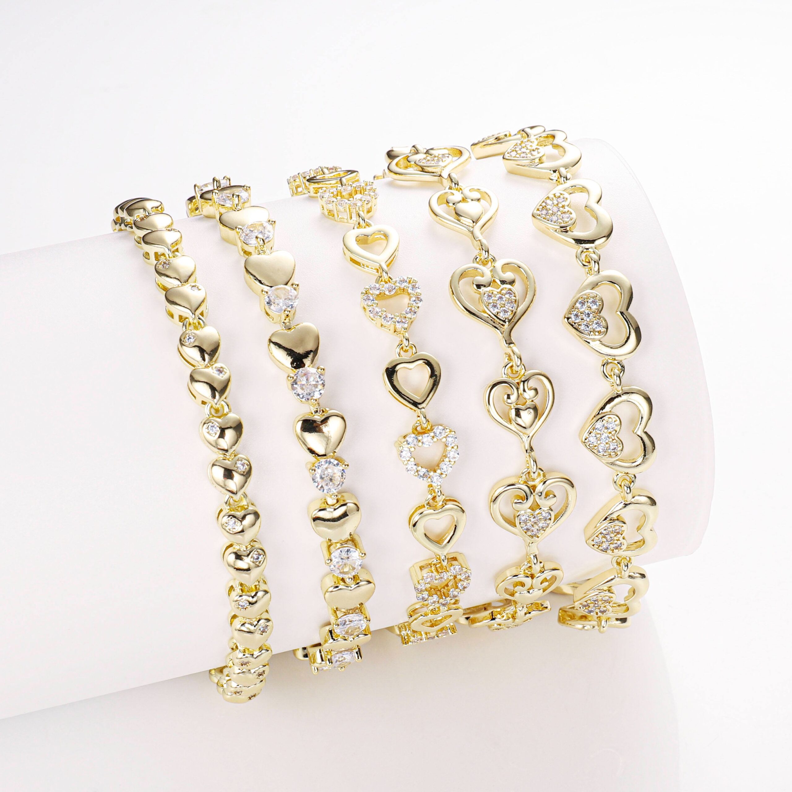 Hf39258c99e0c41b79360e216767709d 14K Gold-Plated Heart Bracelet for Women – Party & Birthday Gift - Image 1